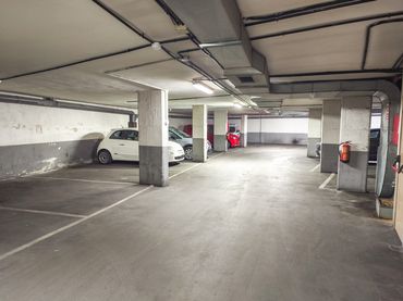 Einzelparkplatz mit Aufzug zum Verkauf in Calle de Cuevas 1