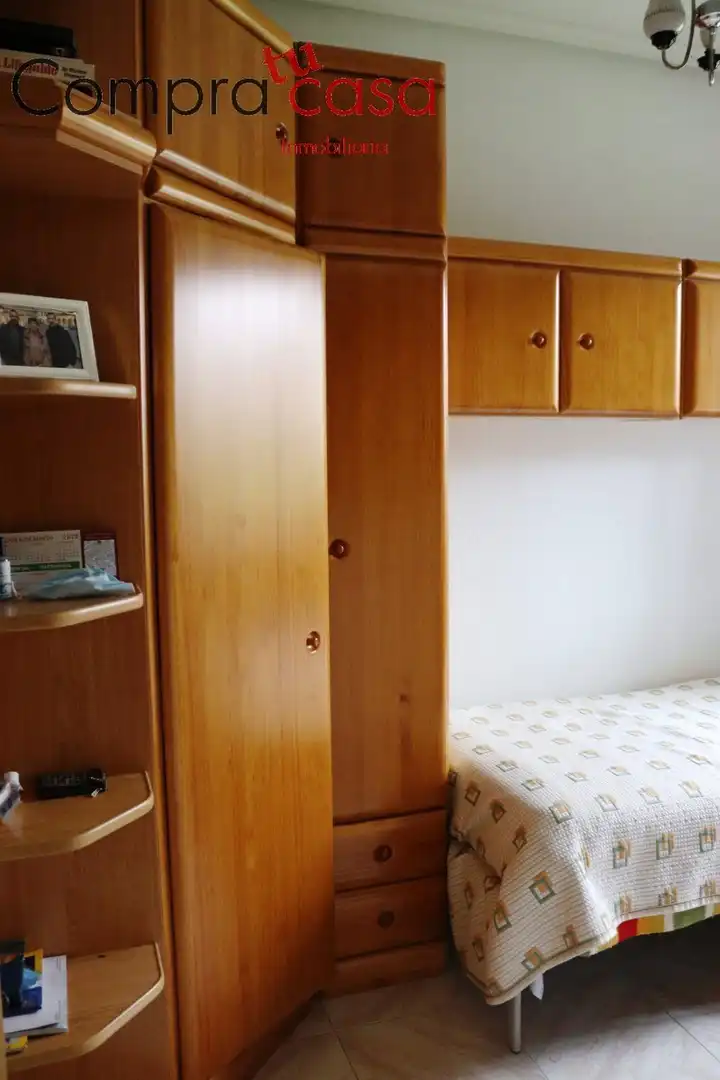 Dormitori de Casa o xalet en venda en Segovia amb Calefacció, Jardí privat i Terrassa
