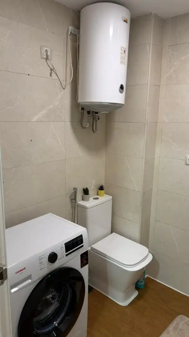Bany de Apartament de lloguer en Alicante / Alacant amb Aire condicionat, Piscina i Moblat