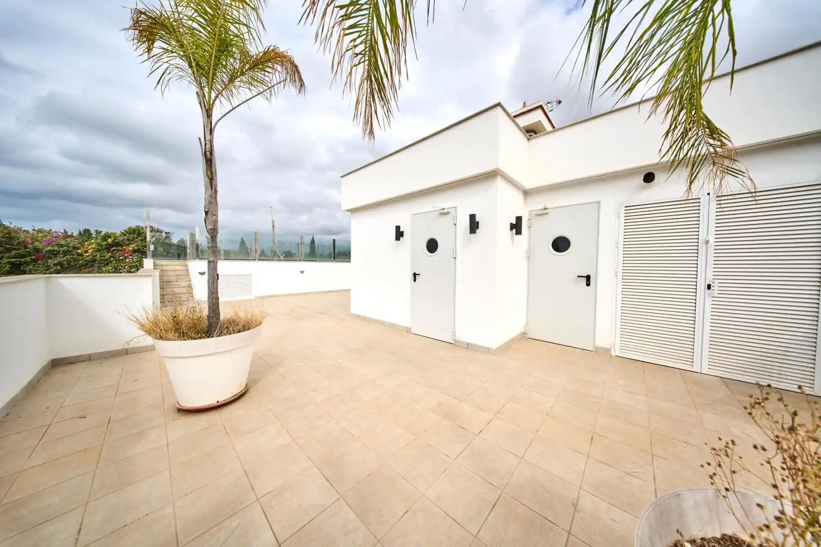 Terrassa de Casa o xalet en venda en Marbella amb Jardí privat, Terrassa i Traster