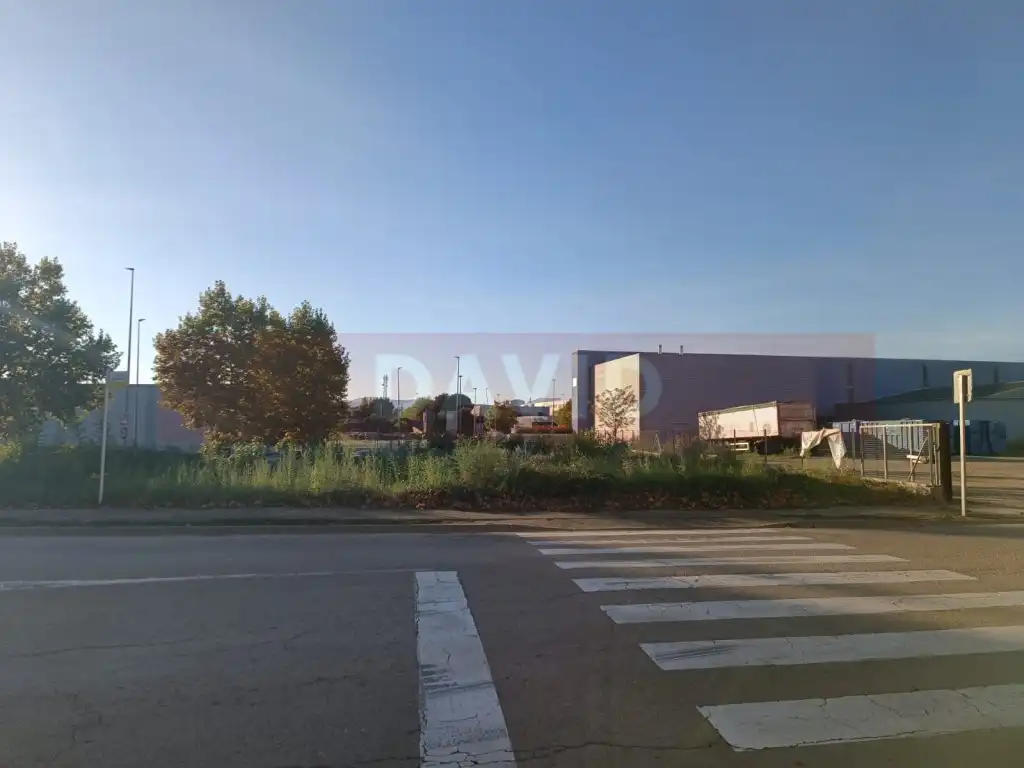 Residential land for sale in Calle Onyar_Ind.Sec.Llevant
