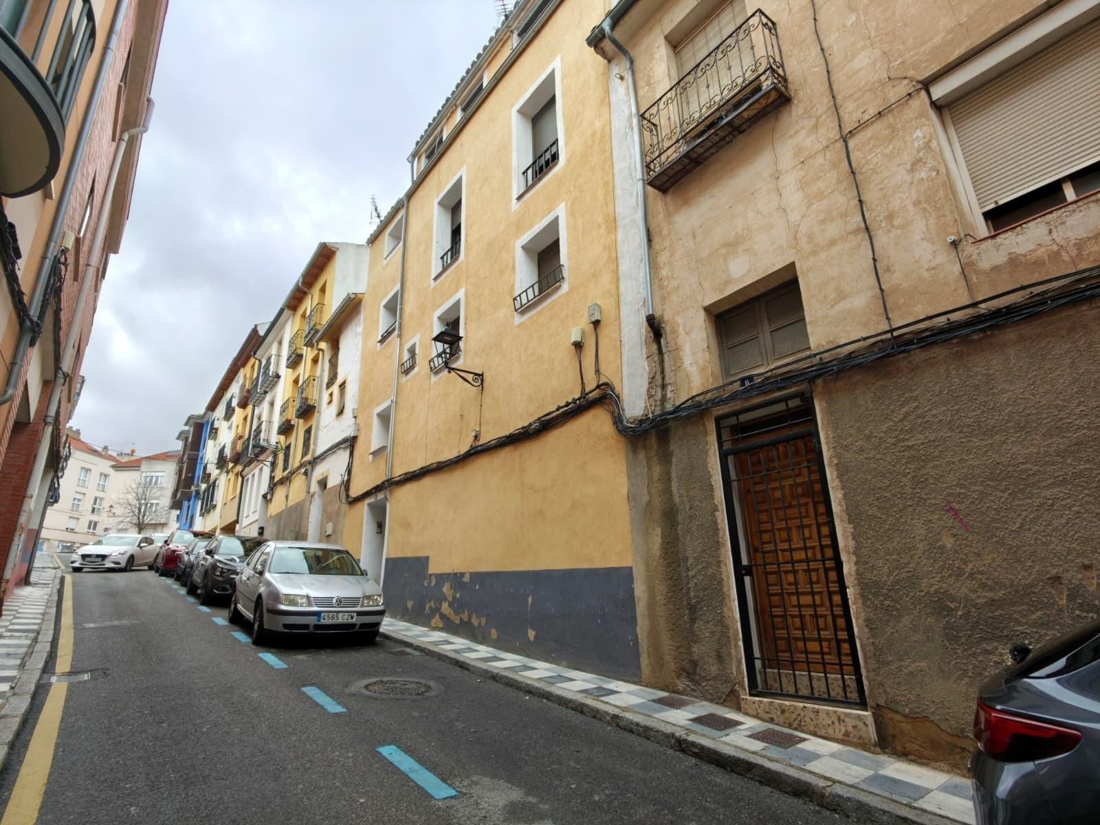 Exterior view of Flat for sale in Cuenca Capital  with Heating, Storage room and Furnished