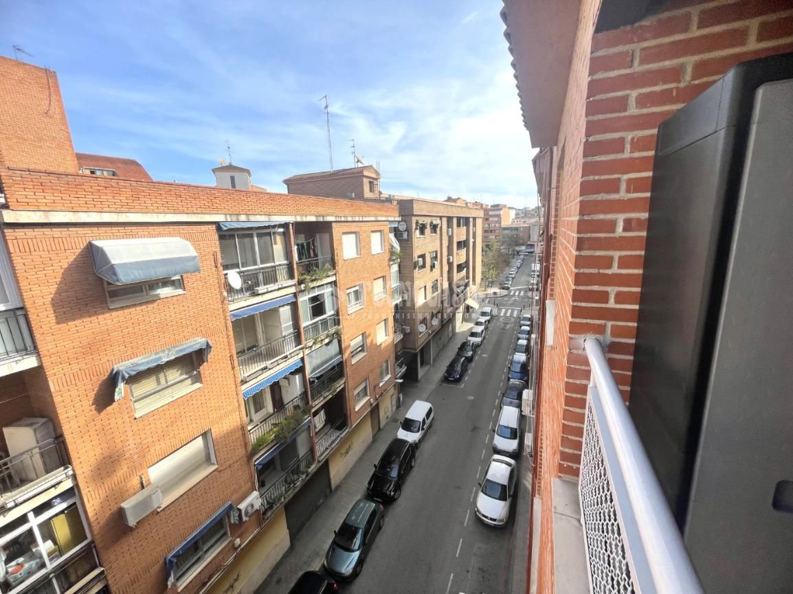 Vista exterior de Pis en venda en Talavera de la Reina amb Calefacció i Terrassa
