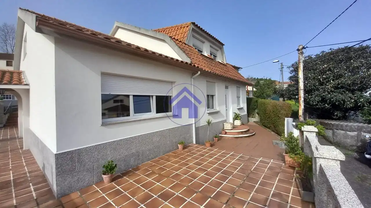 Exterior view of Houses for sale in Vigo   with Heating, Private garden and Parquet flooring