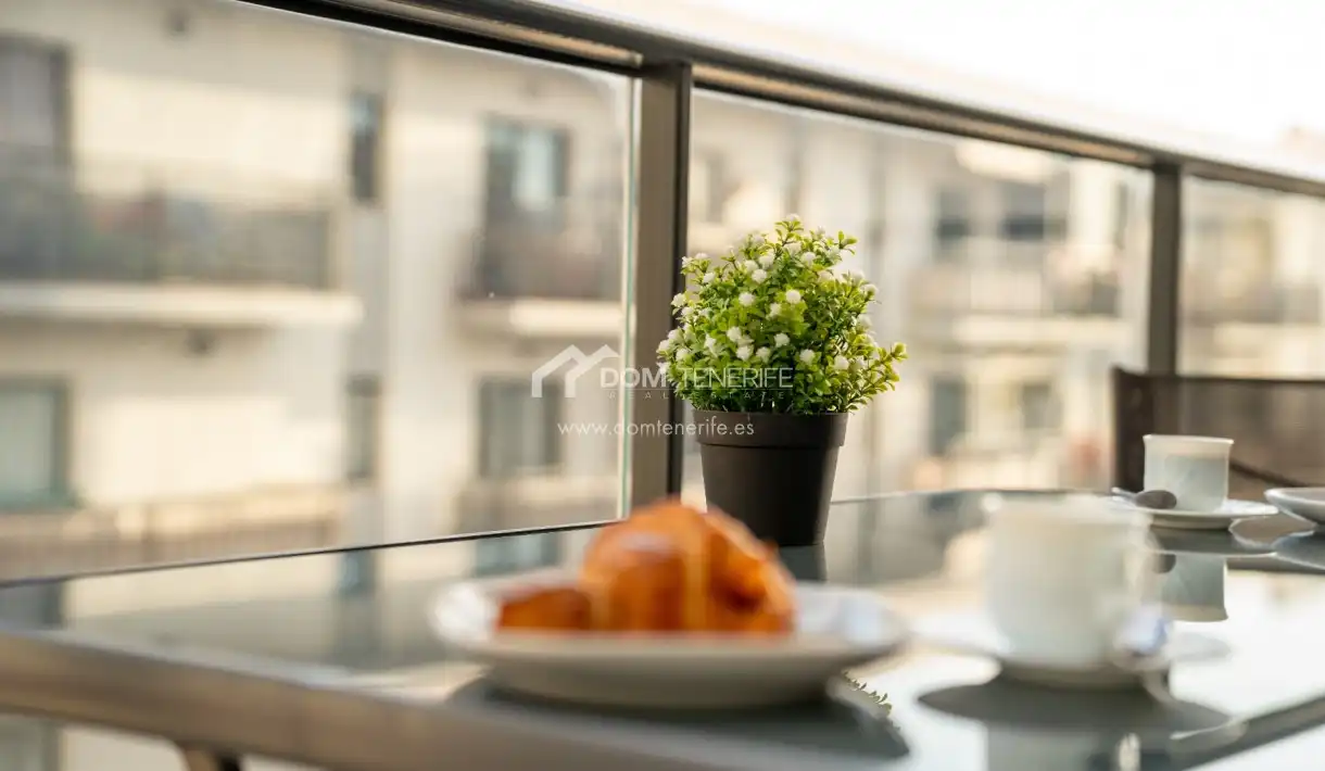 Terraza de Piso en venta en Adeje con Terraza, Trastero y Piscina