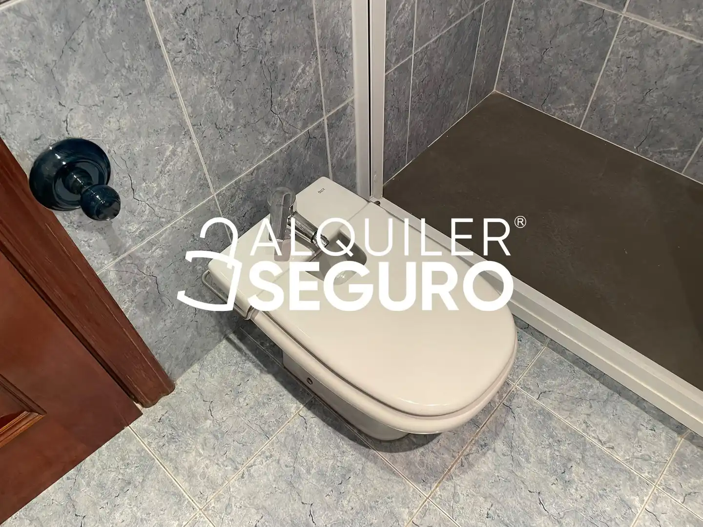 Bathroom of Flat for rent in Madrid  with Heating, Terrace and Swimming Pool