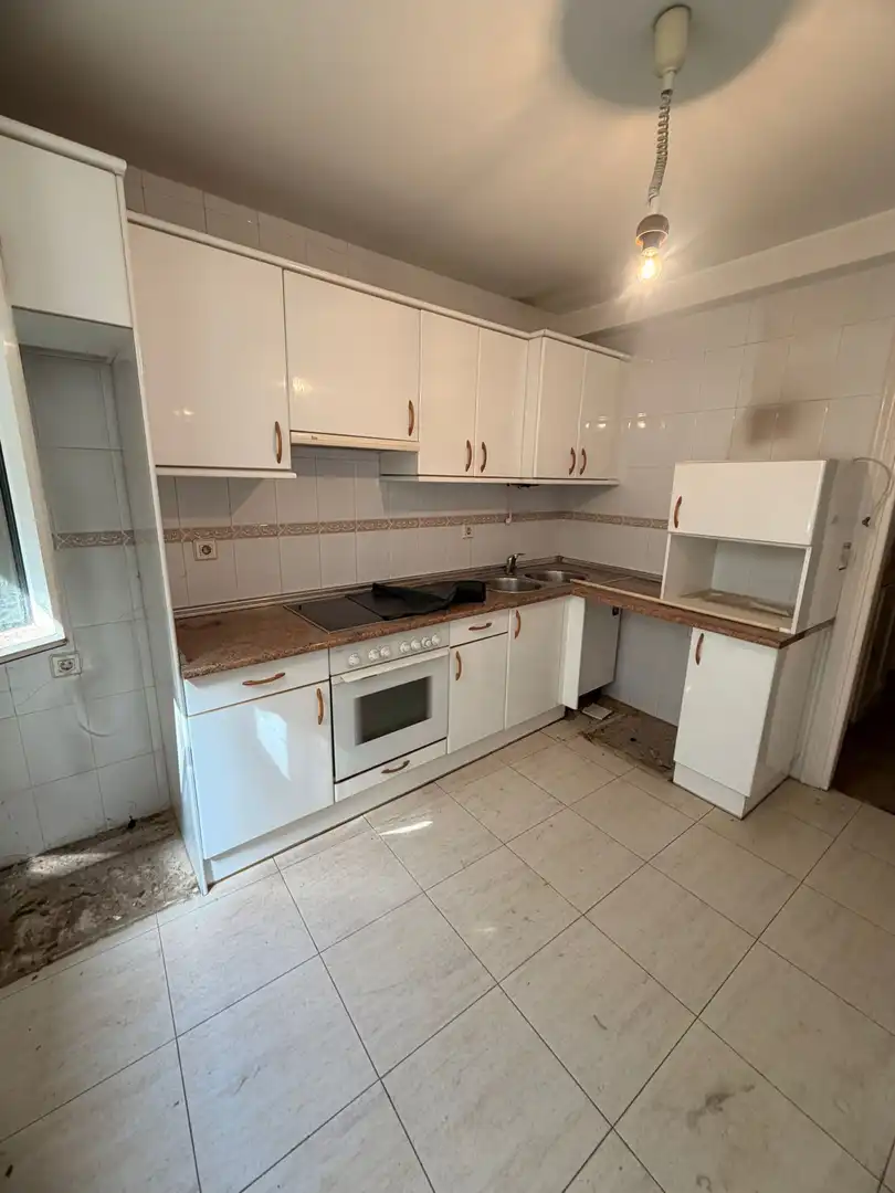 Kitchen of Flat for sale in Bilbao   with Storage room and Balcony