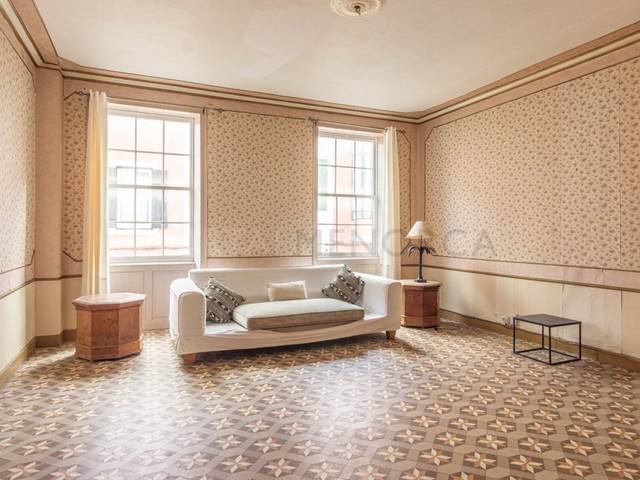 Casa-chalet en Venta en Centre Històric