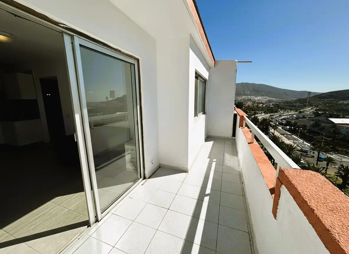 Apartament amb terrassa en venda a Avenida Avenida Santiago Puig 7, imagen 20