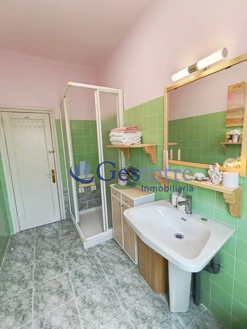 Bathroom of Flat for sale in Langreo  with Heating and Storage room