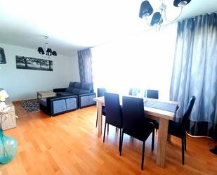 Living room of Flat to rent in  Zaragoza Capital  with Storage room, Furnished and Community pool