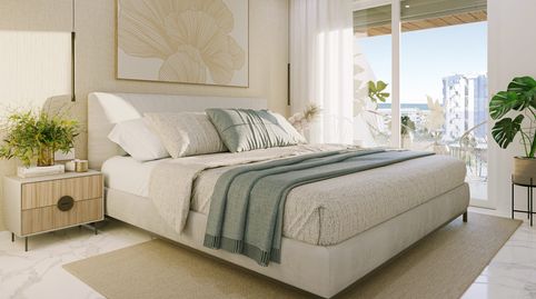 Presentamos este apartamento en una de las zonas más exclusivas de Torrevieja, a pocos minutos del mar. Se trata de una vivienda l, imatge 3