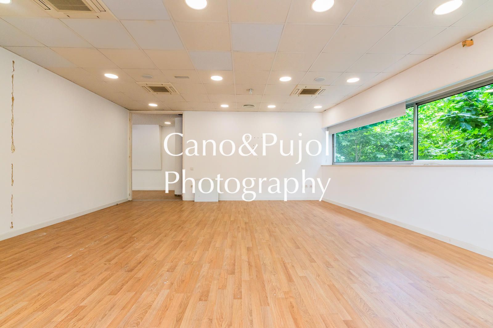 Oficina en venda en Sant Cugat del Vallès amb Aire condicionat, Calefacció i Alarma