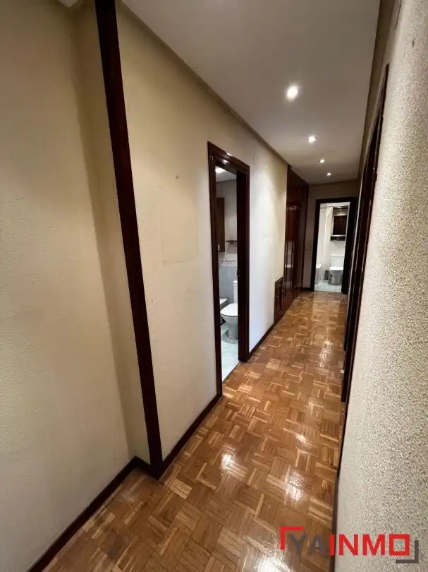 Appartamento con ascensore in vendita a Casco Viejo, imagen 3