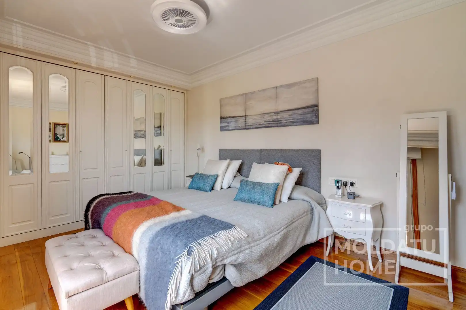 Bedroom of Detached homes for sale in Irun   with Heating, Private garden and Terrace