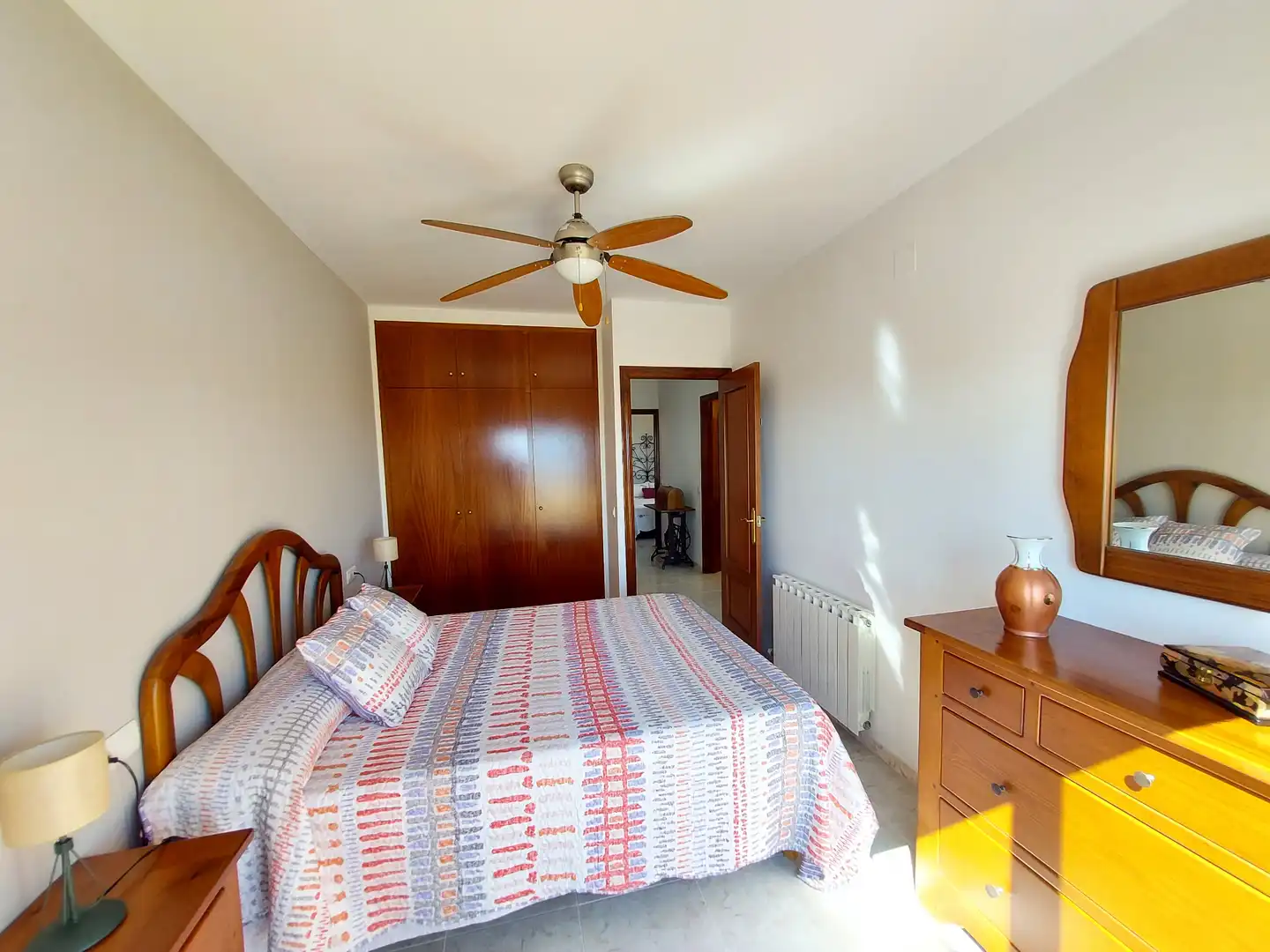Habitación de Casa adosada en venta en El Vendrell con Jardín privado, Terraza y Piscina
