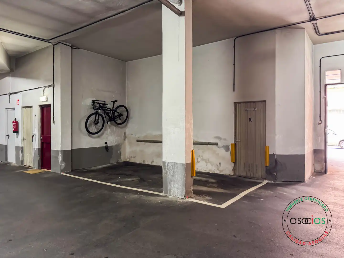 Parkplatz von Wohnung zum Verkauf in Gijón  mit Heizung, Parkett und Abstellraum