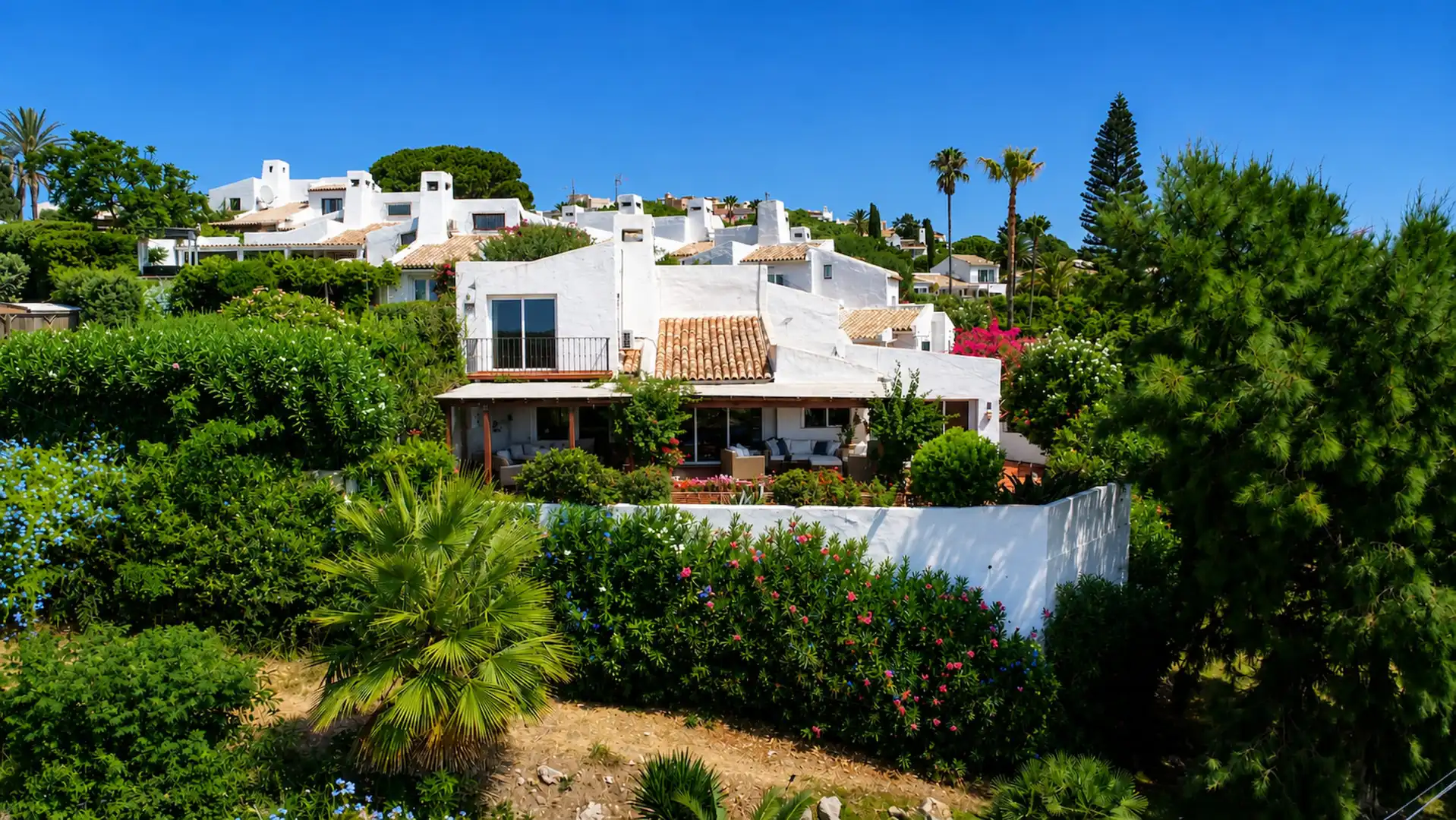 Casa amb piscina en venda a Bahía de Casares, imagen 2