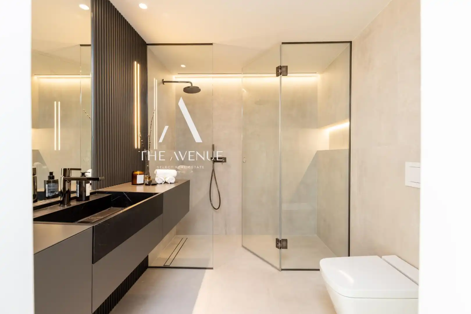 Bathroom of Houses for sale in Pozuelo de Alarcón  with Heating and Swimming Pool