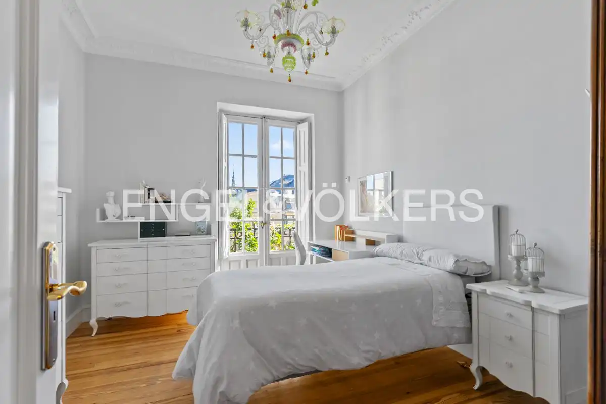 Habitación de Piso en venta en León Capital  con Calefacción y Balcón