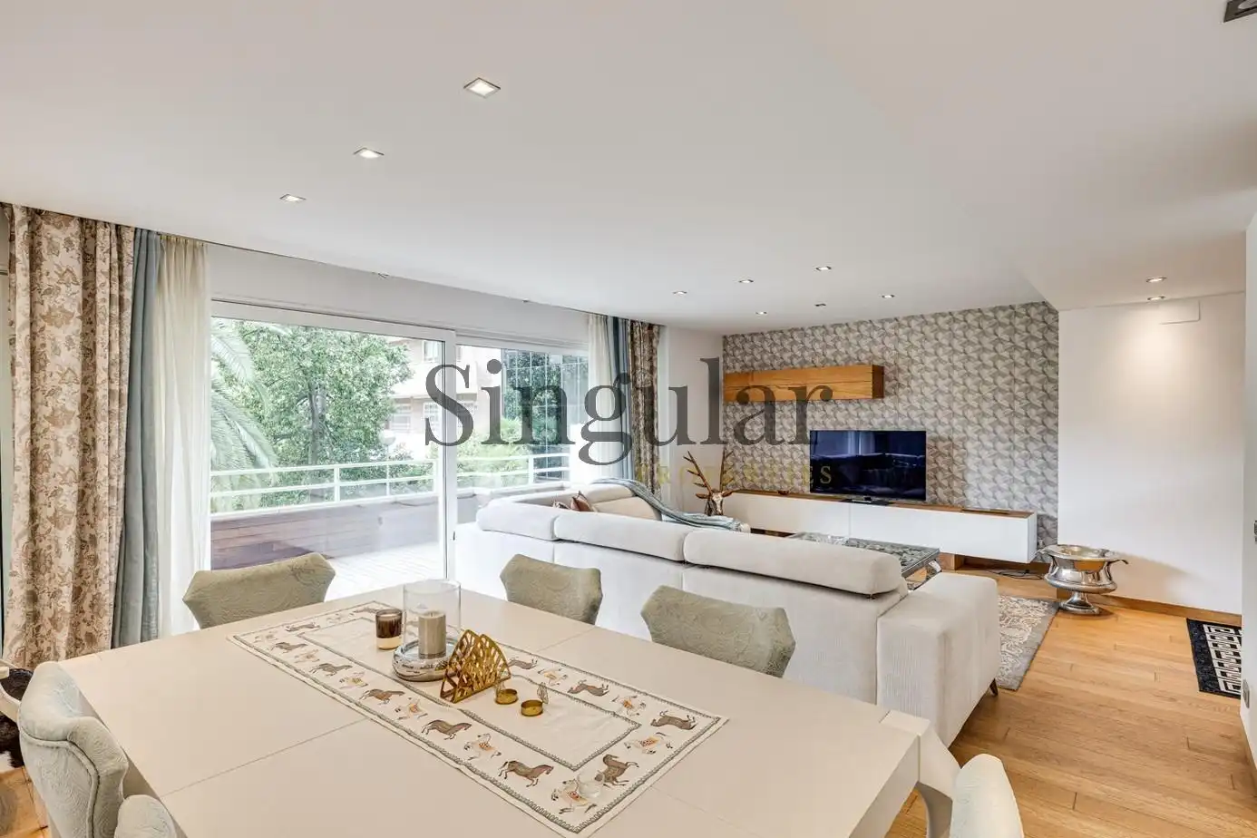 Sala de estar de Piso en venta en Barcelona con Aire acondicionado, Calefacción y Terraza