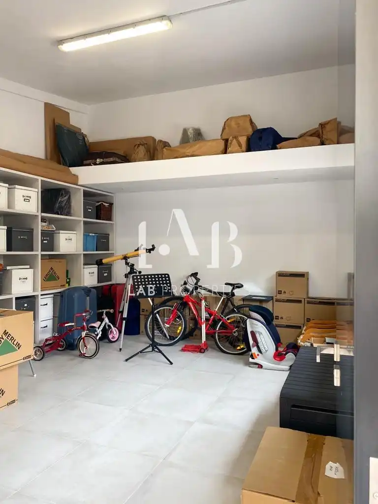 Aparcament de Casa o xalet en venda en Marratxí amb Aire condicionat, Jardí privat i Parquet