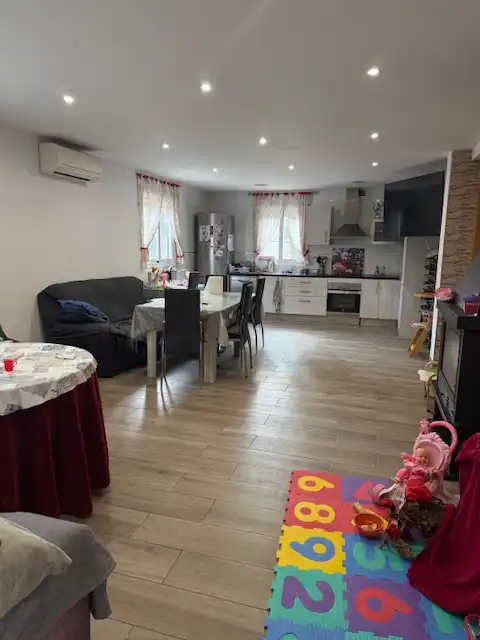 Cuina de Casa o xalet en venda en El Catllar  amb Aire condicionat i Moblat
