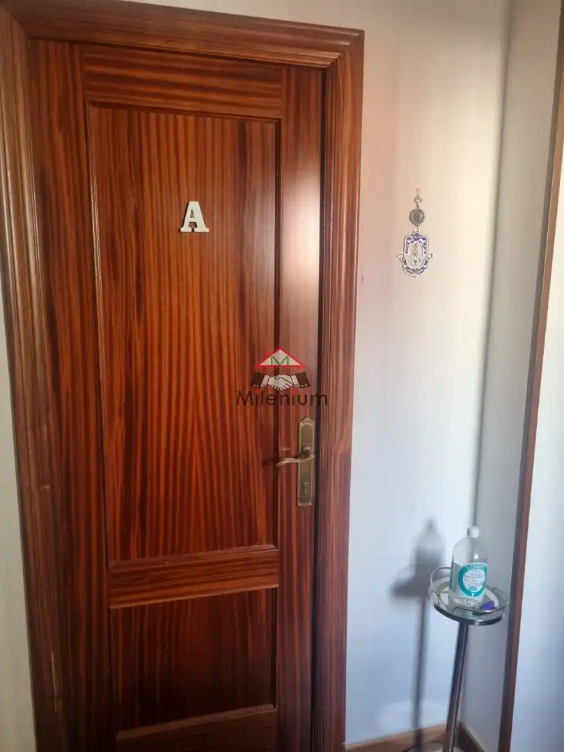 Flat with terrace for sale in Calle Duque de Almodóvar, imagen 4