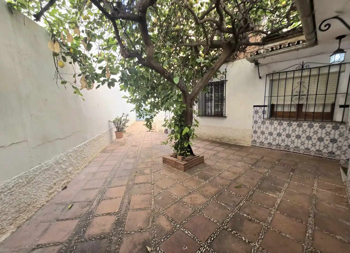 Vista exterior de Casa o xalet en venda en Torremolinos amb Aire condicionat, Terrassa i Traster