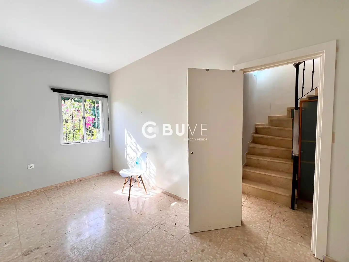 Casa adosada en venta en Estepona con Terraza, Piscina y Alarma