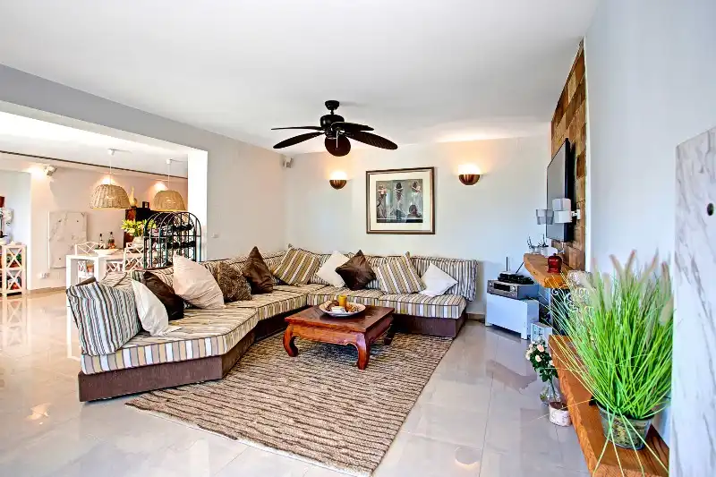 Chalet con piscina en venta en Elviria - Cabopino, imagen 36