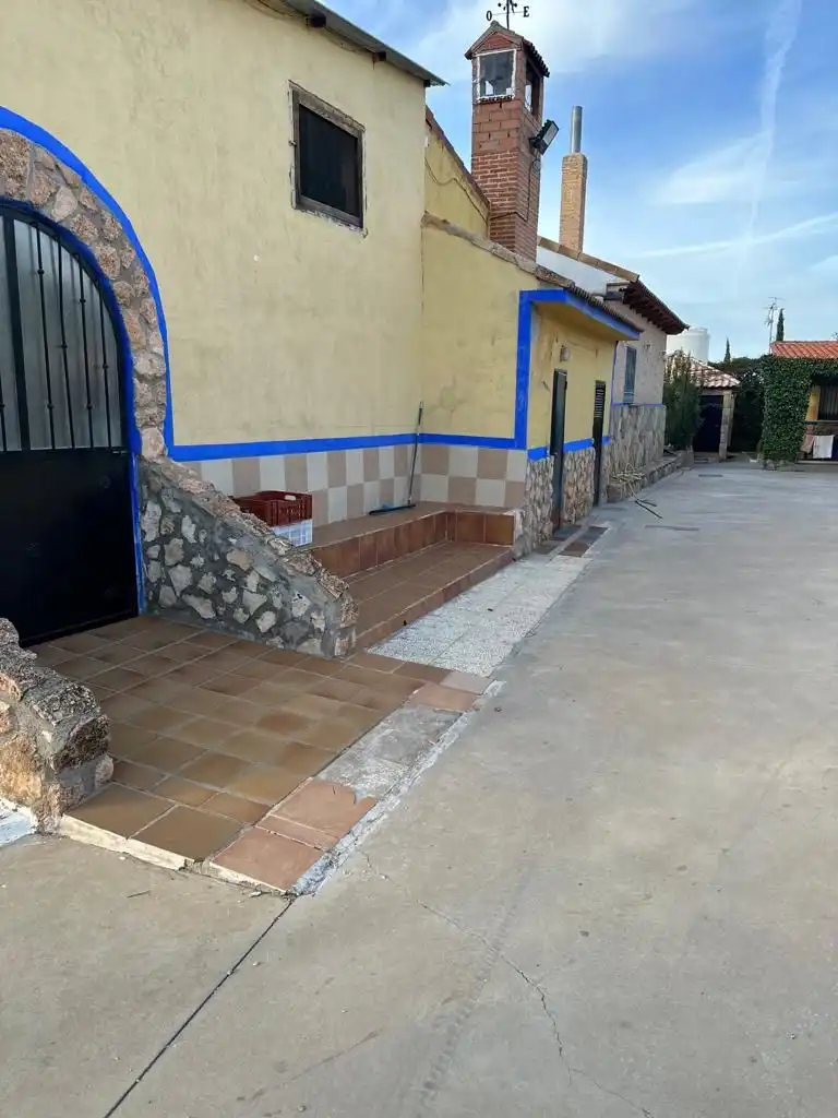 Vista exterior de Finca rústica en venta en Tomelloso con Aire acondicionado, Jardín privado y Terraza