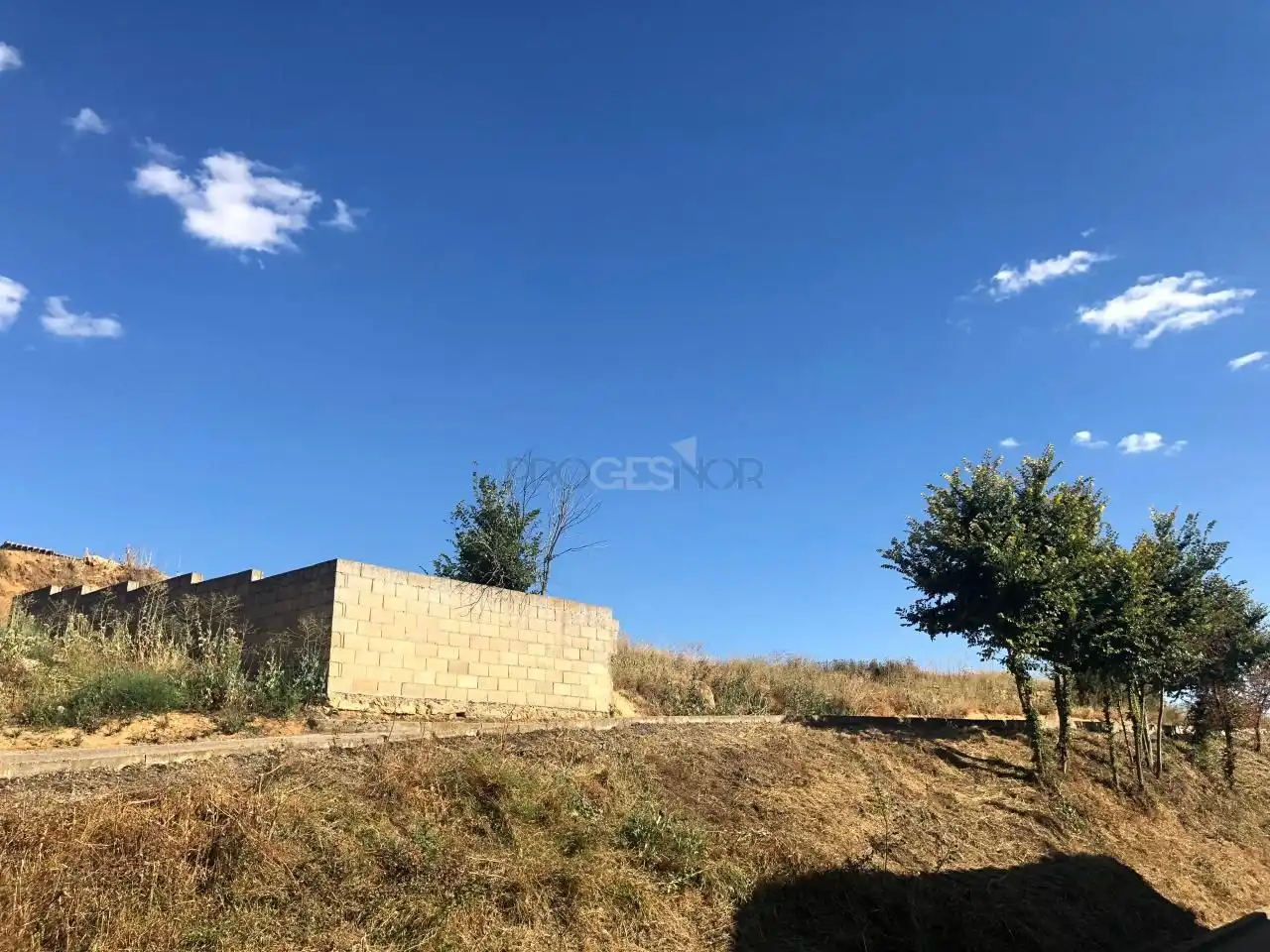 Residencial en venda en Gradefes