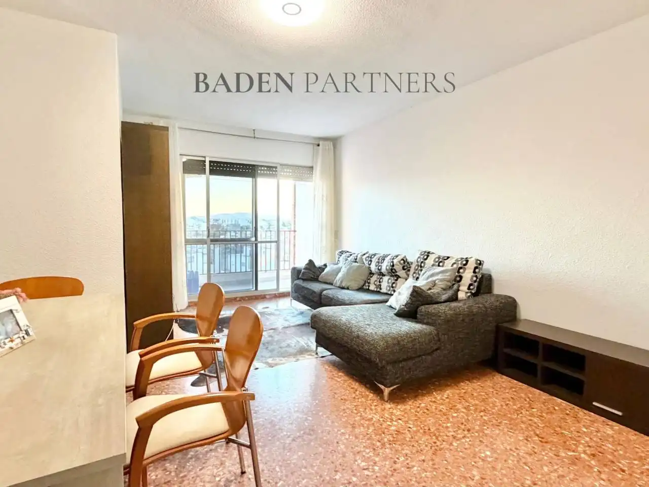 Flat for rent in Avenida María Auxiliadora, Casco Urbano