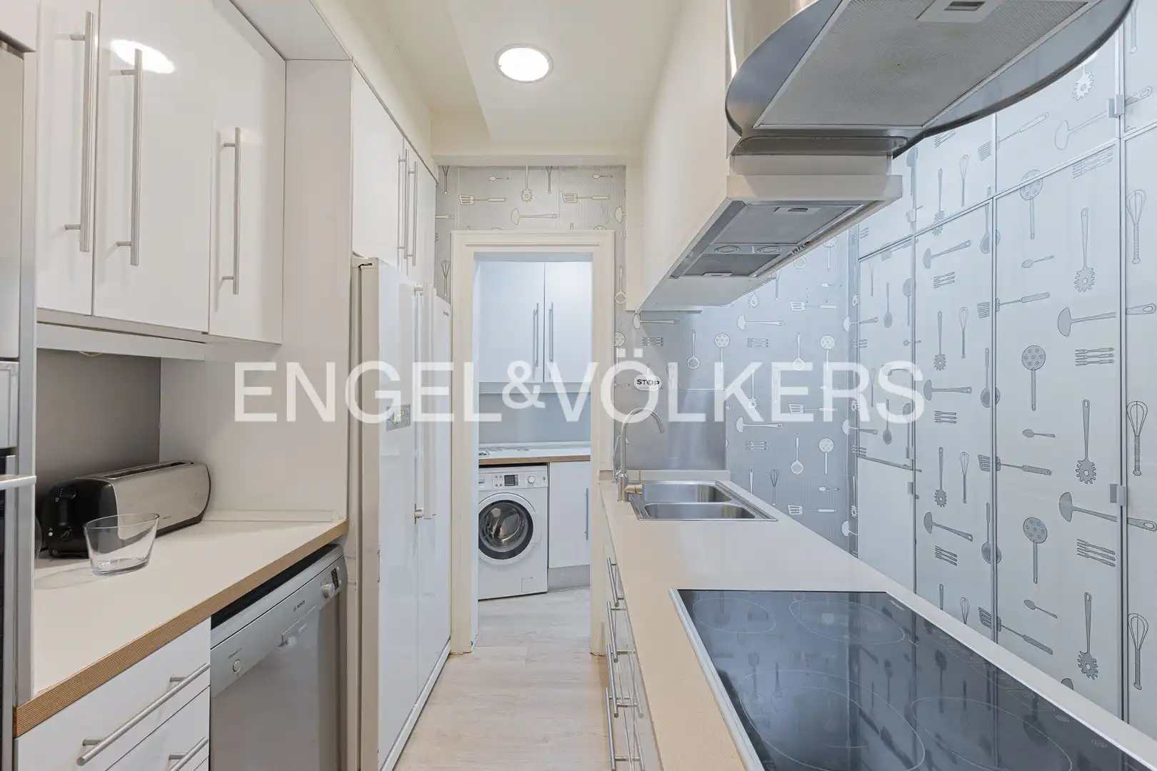 Kitchen of Flat for sale in Barcelona  with Air Conditioner, Heating and Parquet flooring