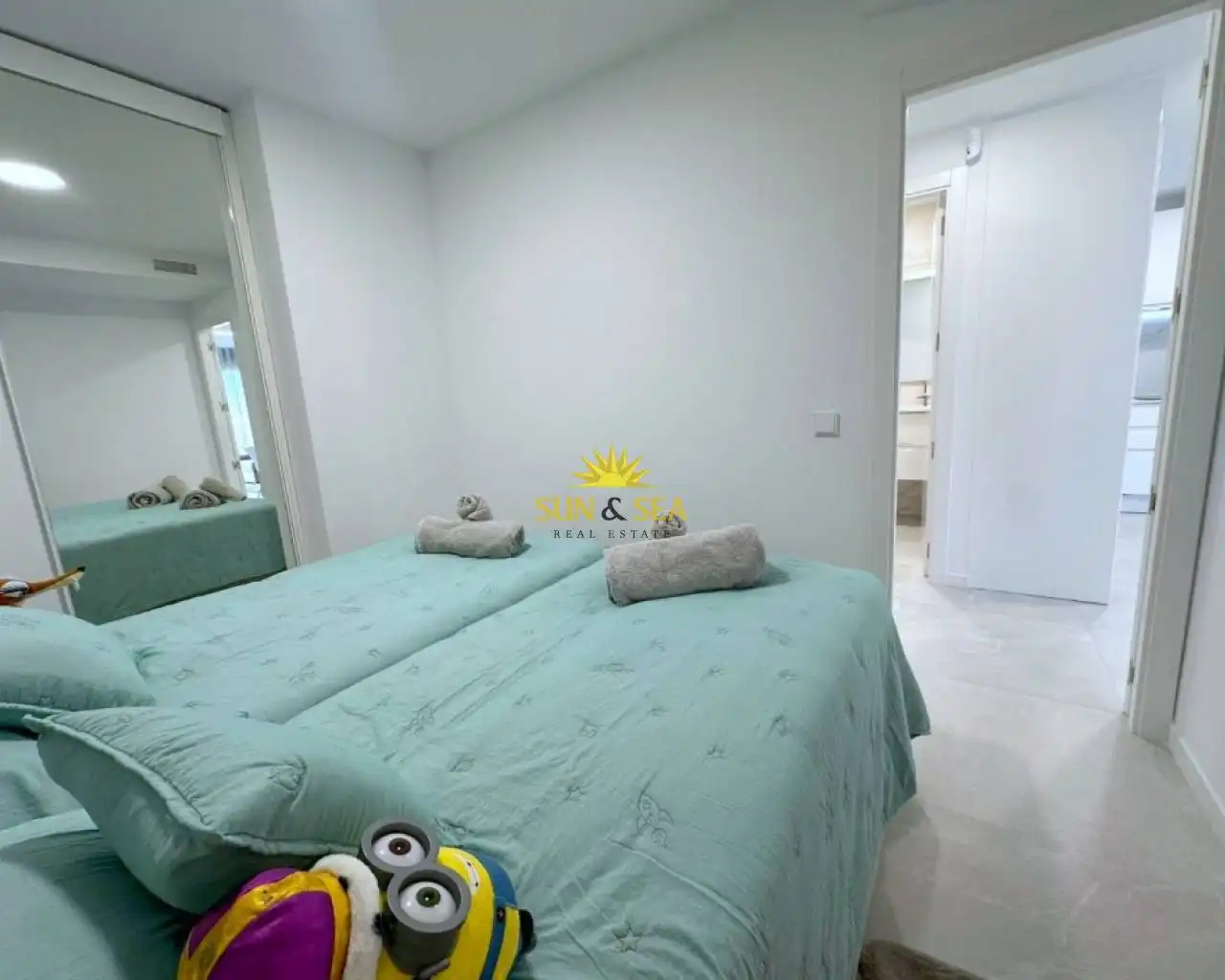Habitación de Planta baja de alquiler en Finestrat con Aire acondicionado, Calefacción y Terraza