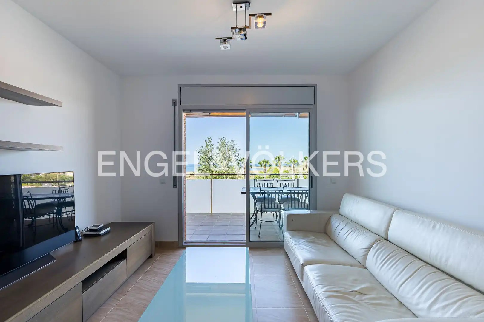 Sala de estar de Piso en venta en Cubelles con Aire acondicionado, Calefacción y Terraza