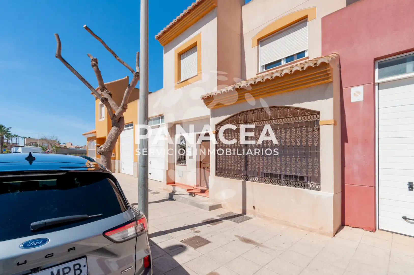 Exterior view of Detached homes for sale in Roquetas de Mar
