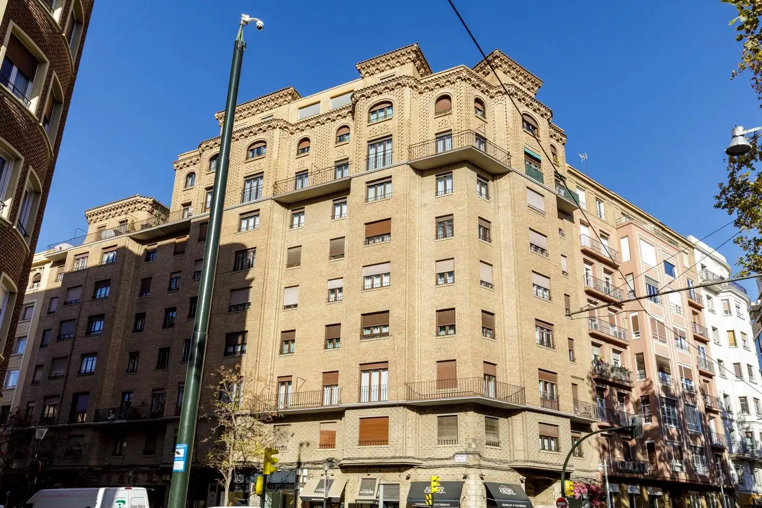 Vista exterior de Piso en venta en Zaragoza con Calefacción