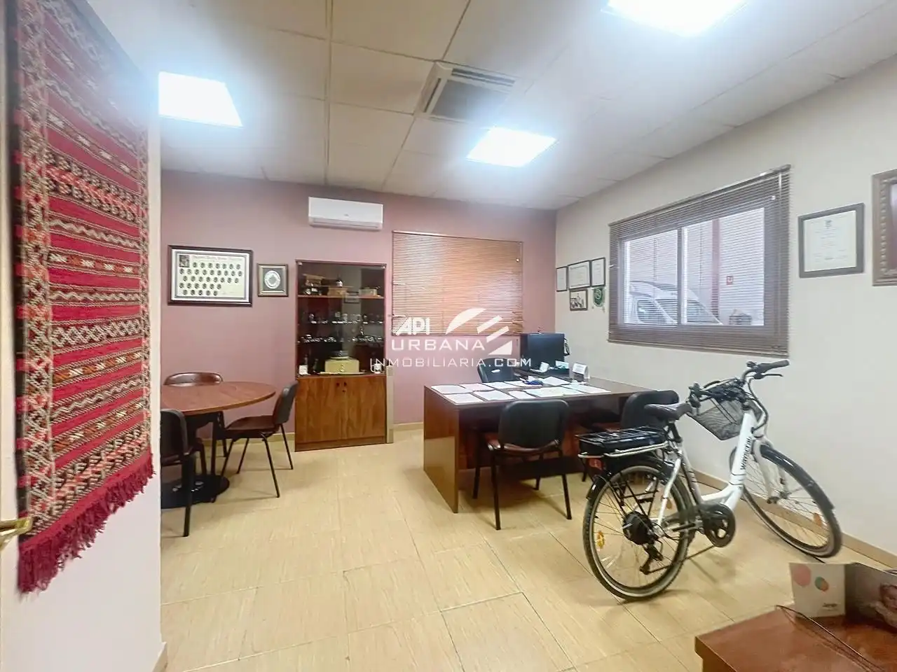 Nave industrial en venta en Lucena