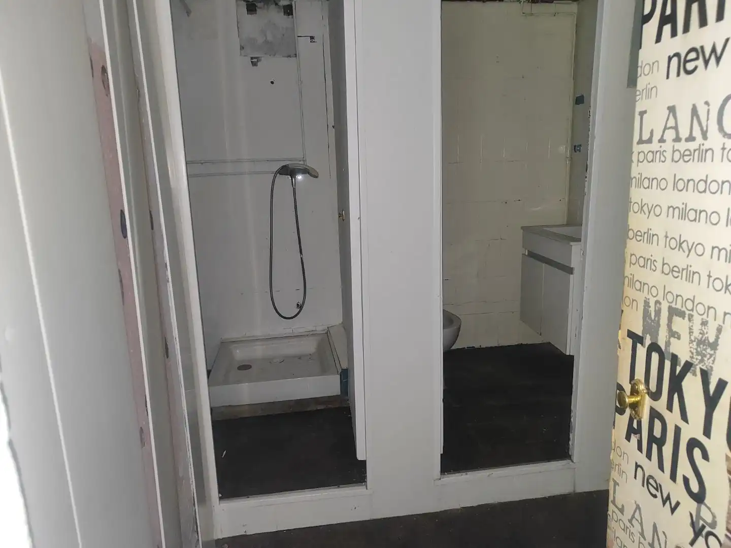 Badezimmer von Geschaftsraum zur Miete in Barcelona