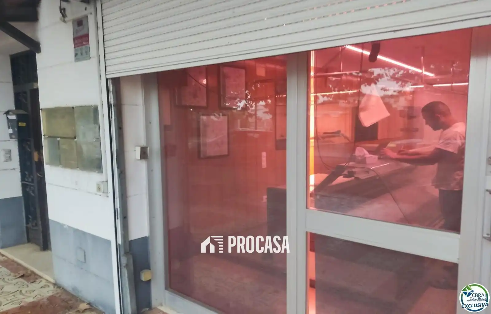 Local comercial en venda a Puigmal 4D