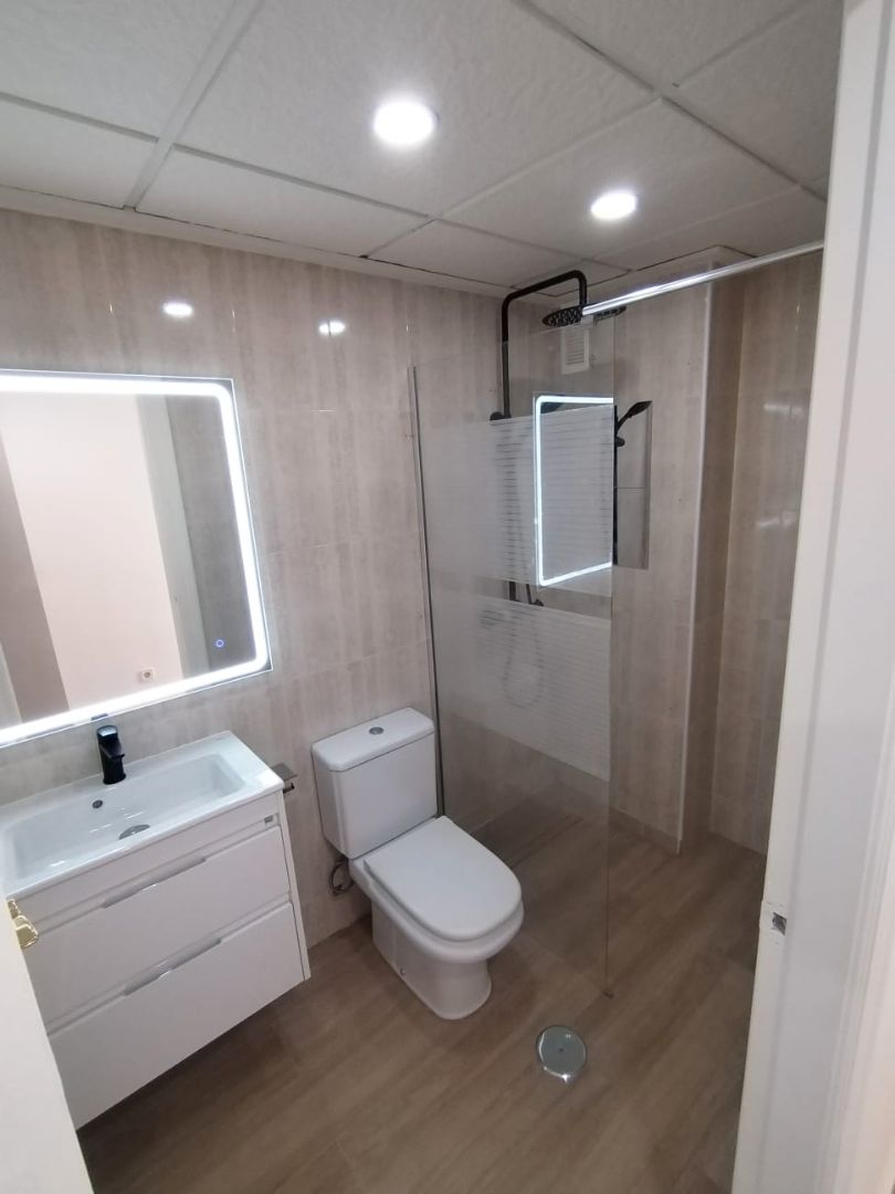 Bany de Apartament en venda en  Murcia Capital amb Aire condicionat, Calefacció i Traster