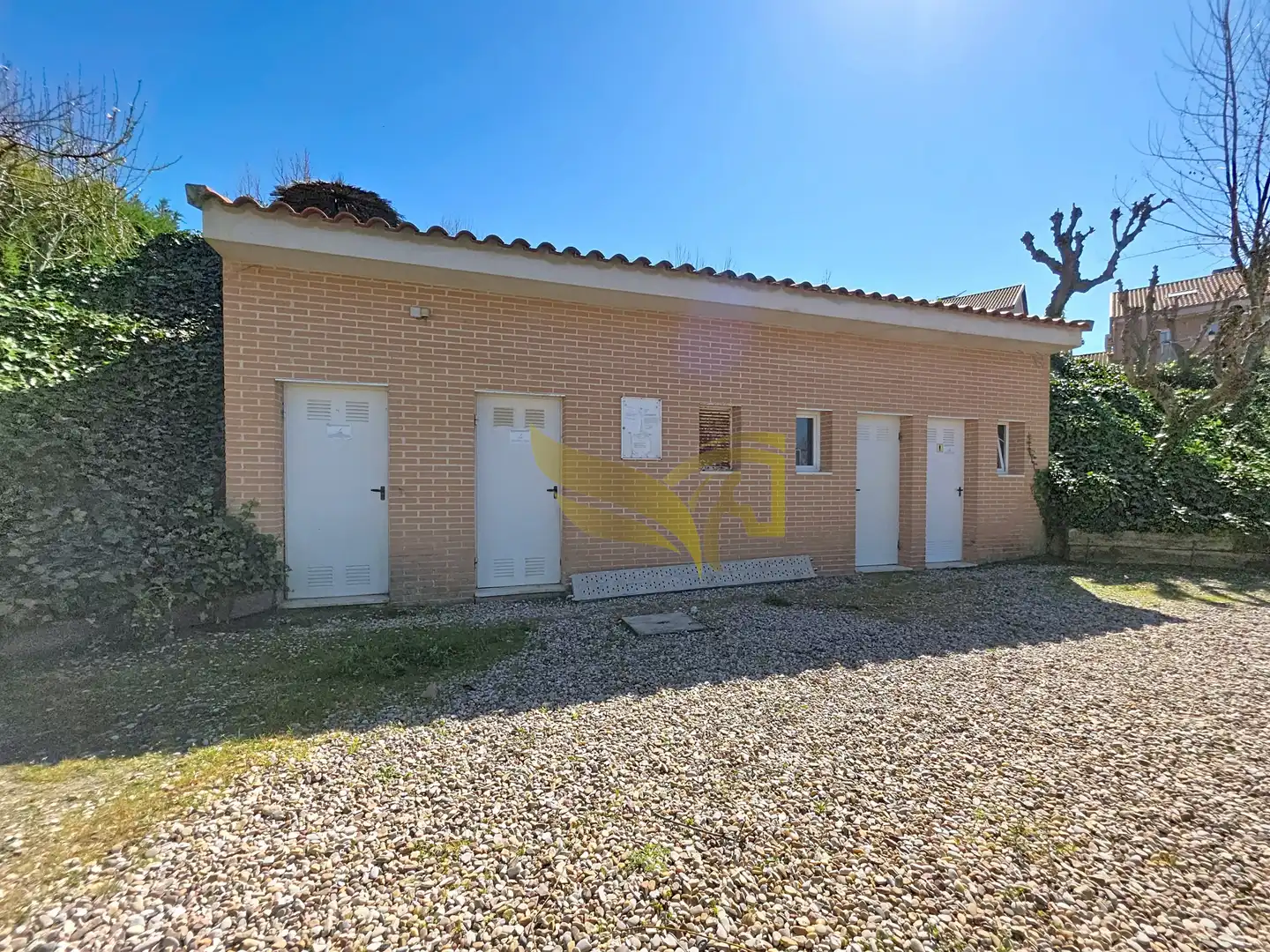 Vista exterior de Casa adosada en venta en Aranjuez con Aire acondicionado, Calefacción y Jardín privado