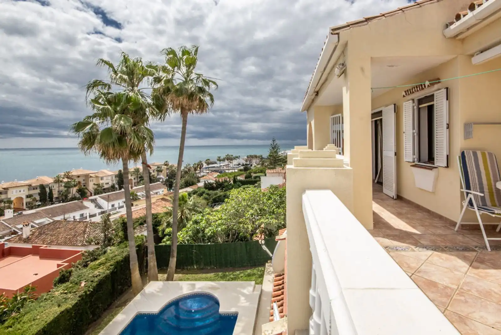 Chalet con piscina en venta en Playa Bahía Dorada, imagen 2