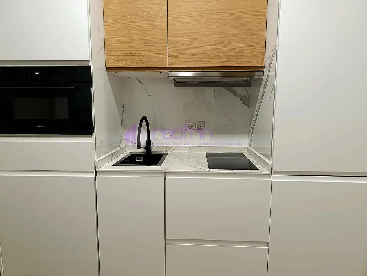 Kitchen of Flat for sale in Madrid