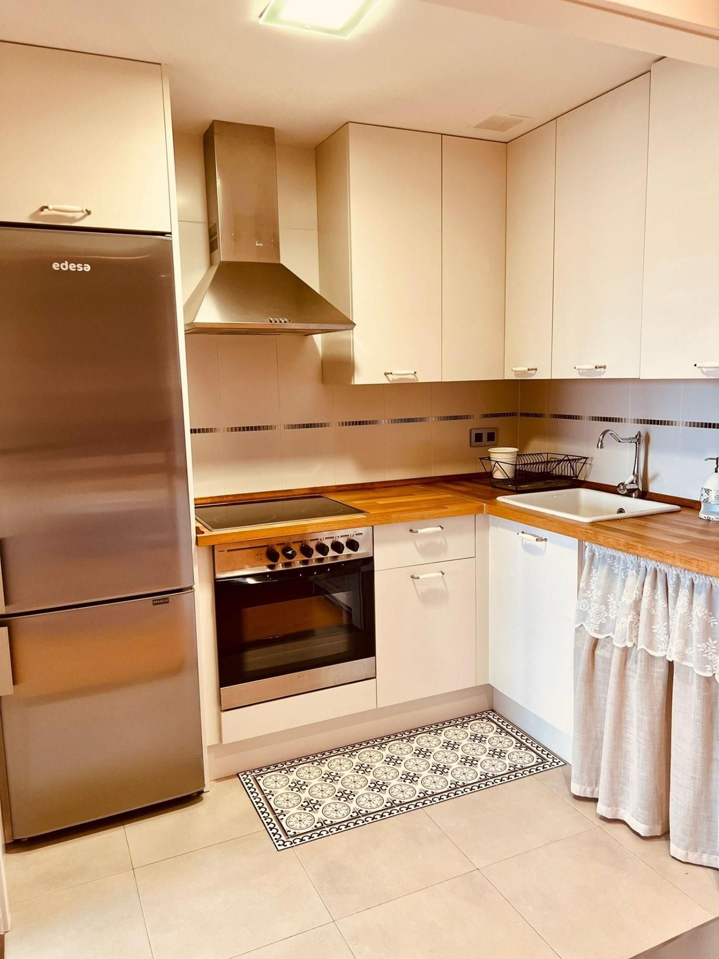 Kitchen of Apartment for sale in Albelda de Iregua  with Heating, Terrace and Balcony