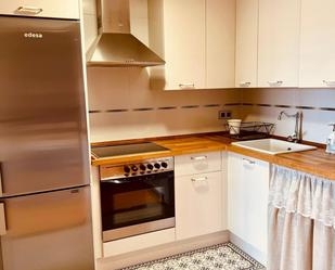 Cuina de Apartament en venda en Albelda de Iregua amb Calefacció, Terrassa i Balcó