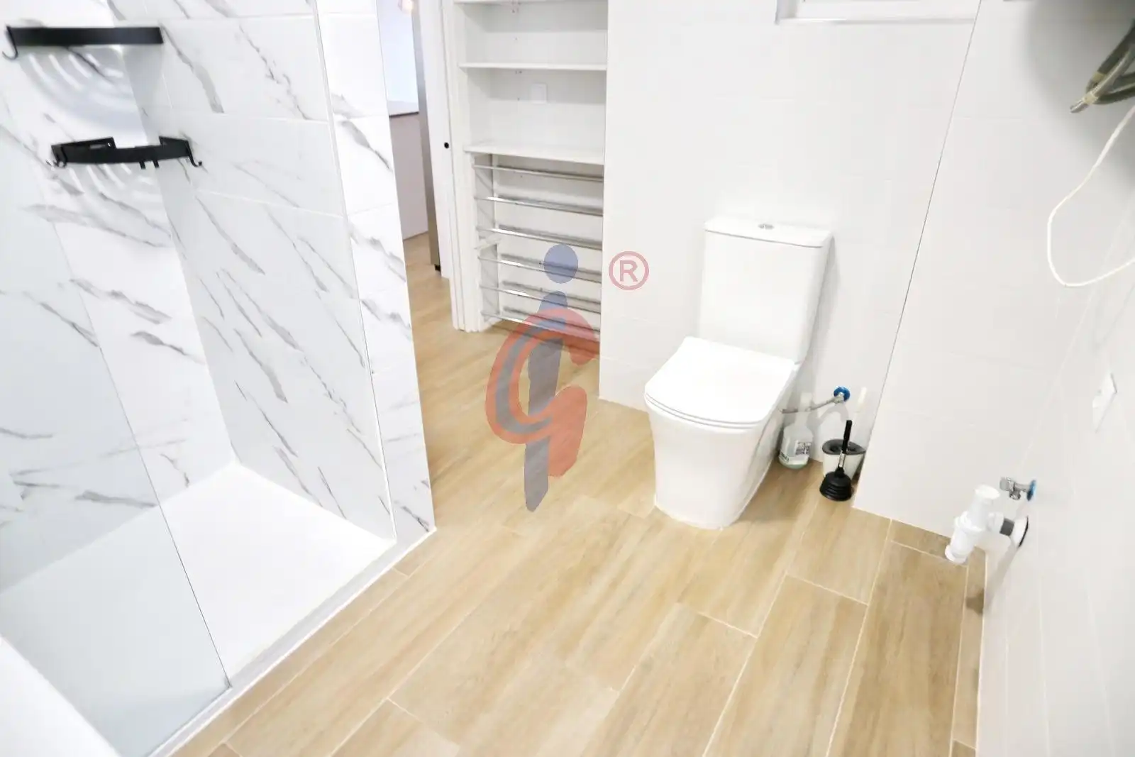Baño de Apartamento en venta en Guardamar del Segura con Aire acondicionado, Calefacción y Amueblado
