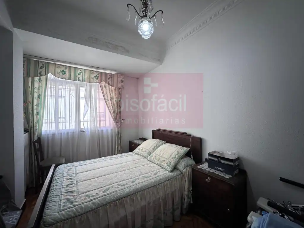 Schlafzimmer von Wohnung zum Verkauf in Lugo
